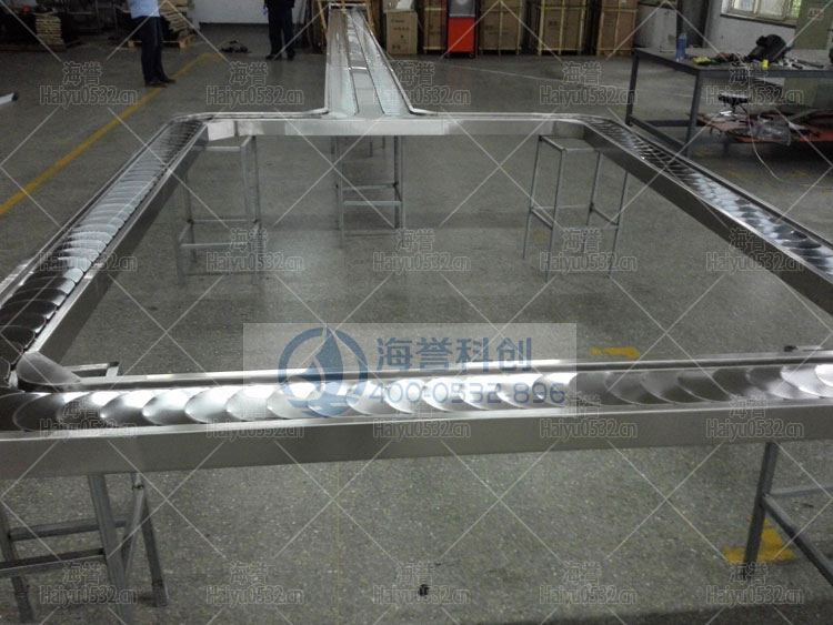 合金鋼回轉(zhuǎn)小火鍋設(shè)備現(xiàn)場(chǎng)生產(chǎn)圖1