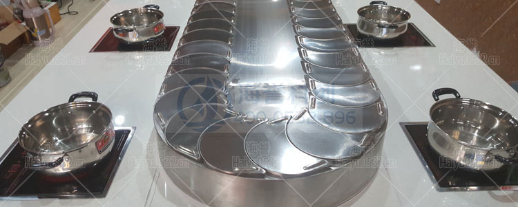 直線型不銹鋼回轉(zhuǎn)小火鍋設(shè)備現(xiàn)場(chǎng)生產(chǎn)圖4