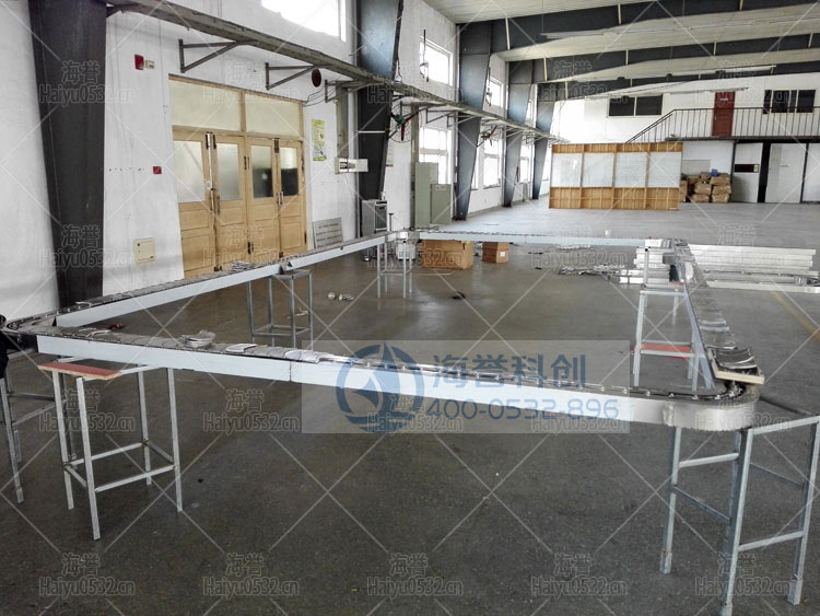 口字型不銹鋼回轉(zhuǎn)小火鍋設備現(xiàn)場生產(chǎn)圖1