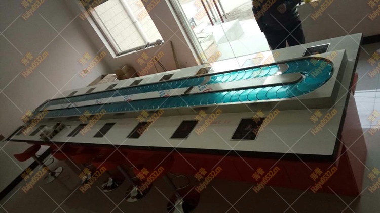 河北邯鄲的回轉(zhuǎn)小火鍋設(shè)備