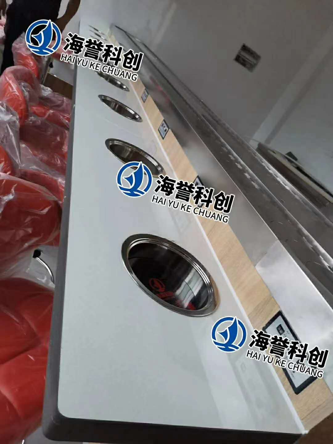 旋轉(zhuǎn)小火鍋設(shè)備