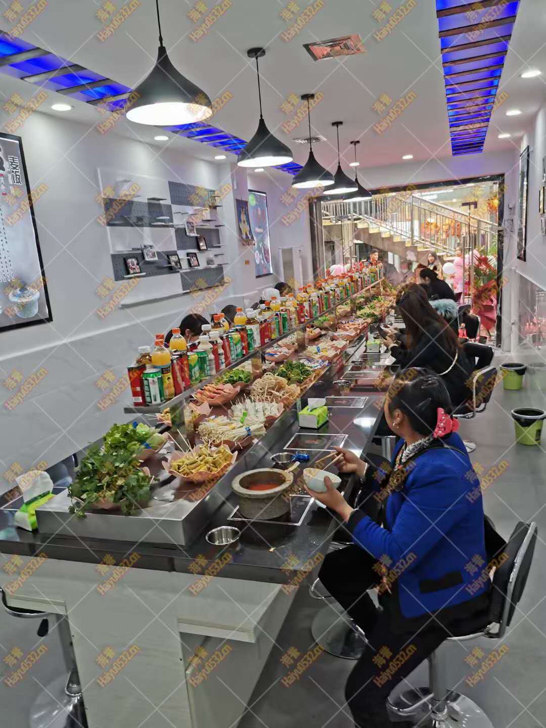 貴州旋轉(zhuǎn)小火鍋開(kāi)業(yè)