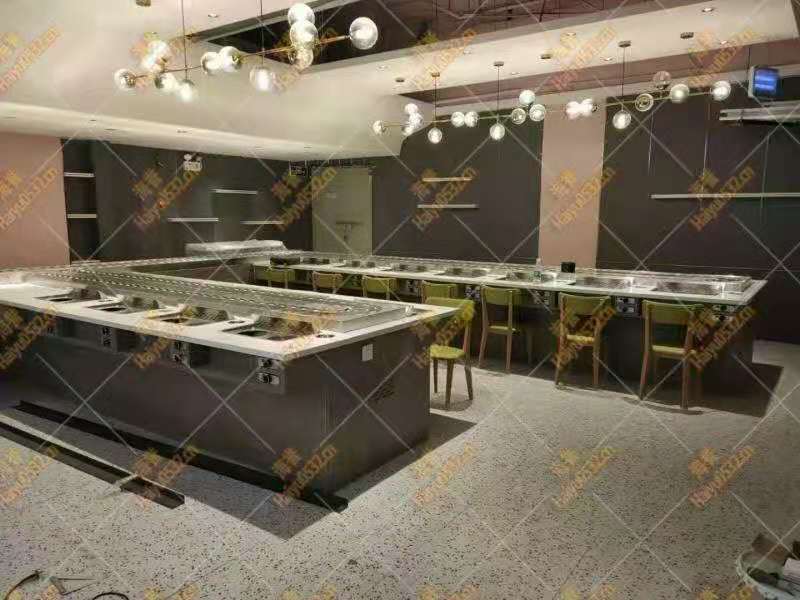 新疆無煙涮烤旋轉(zhuǎn)小火鍋完成