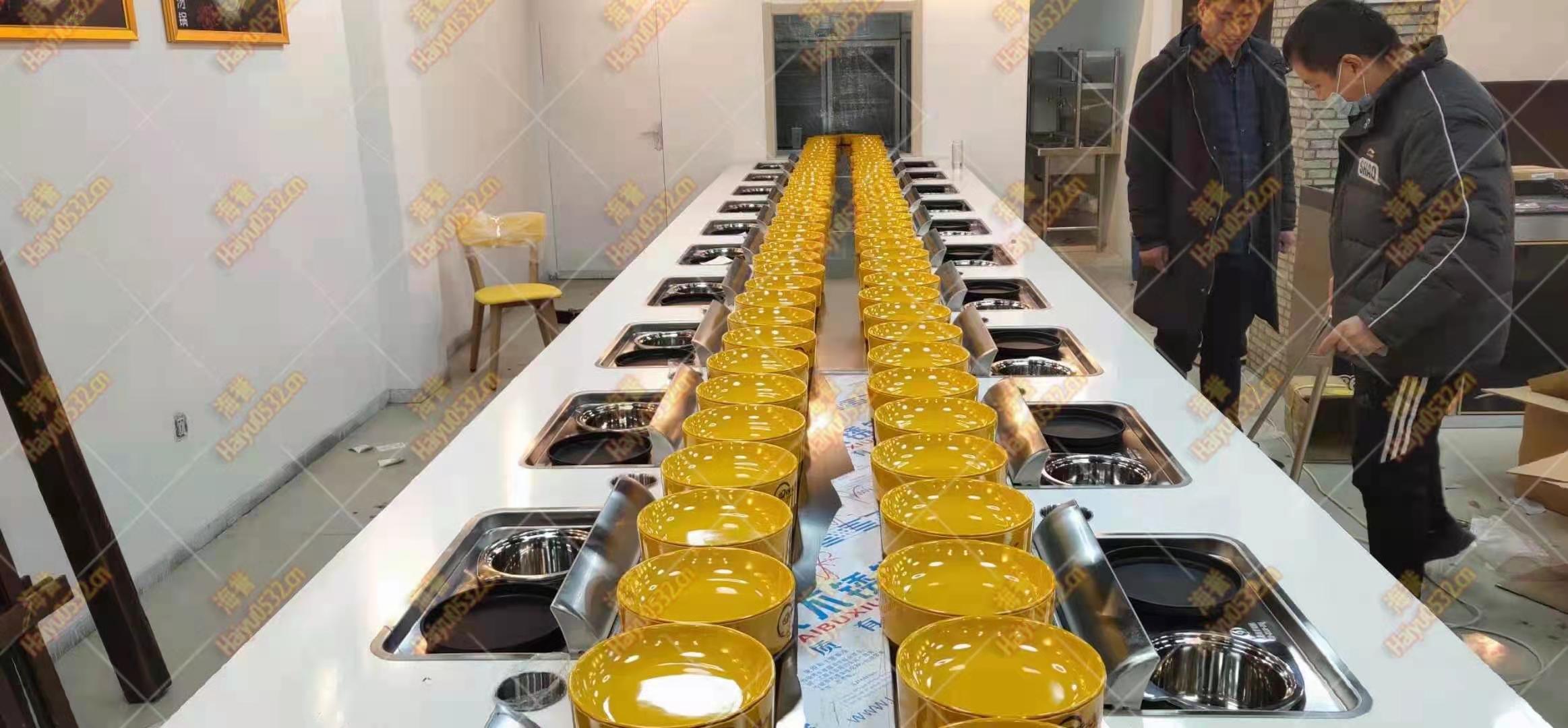 旋轉(zhuǎn)小火鍋機器多少錢一臺