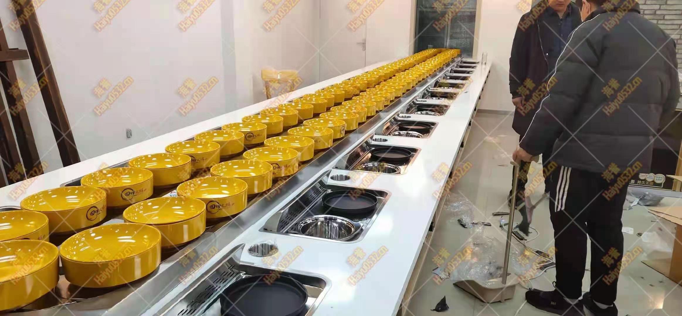 旋轉(zhuǎn)小火鍋機器多少錢一臺