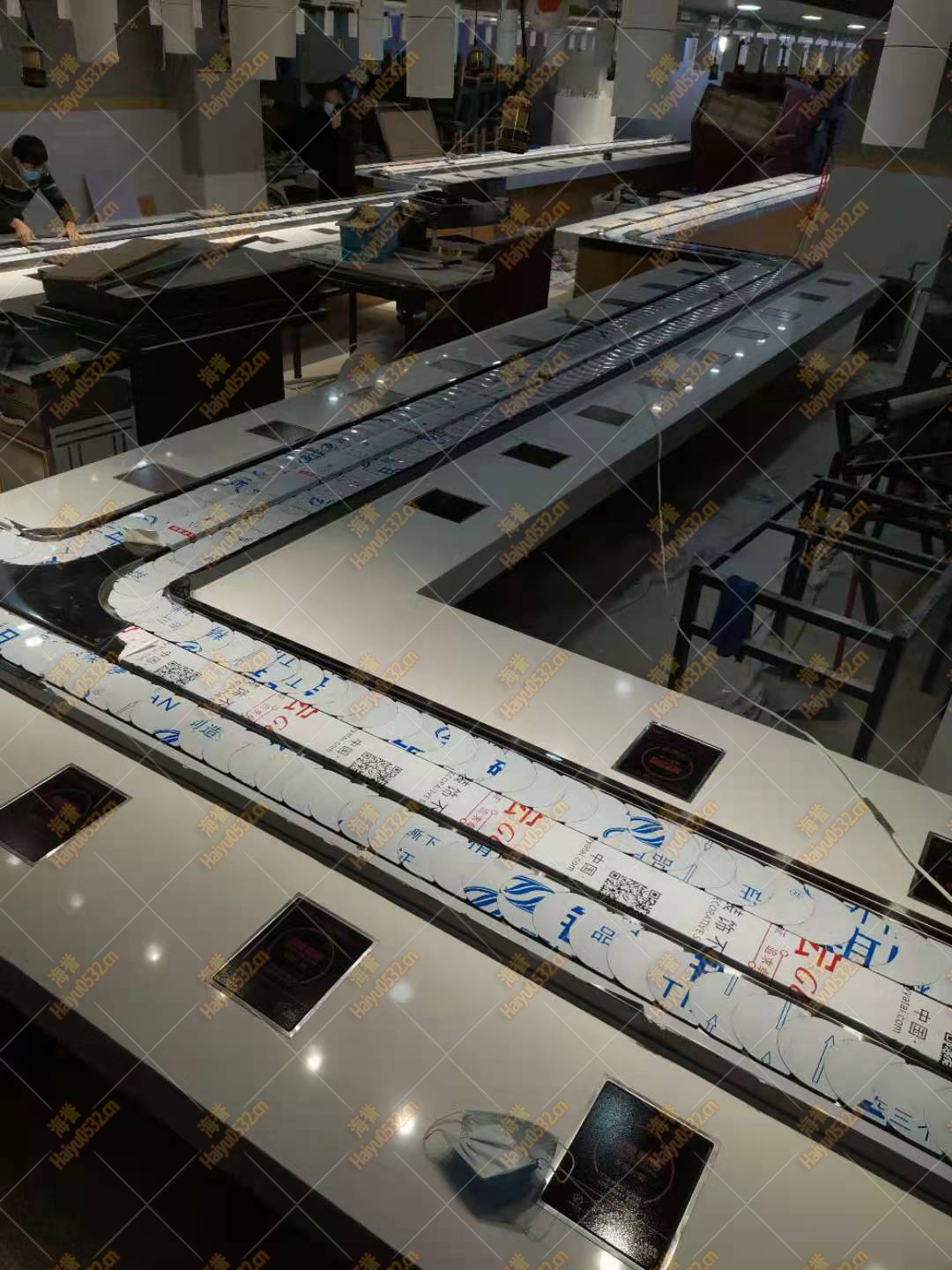 旋轉(zhuǎn)小火鍋機(jī)器多少錢一臺 旋轉(zhuǎn)小火鍋設(shè)備價(jià)格