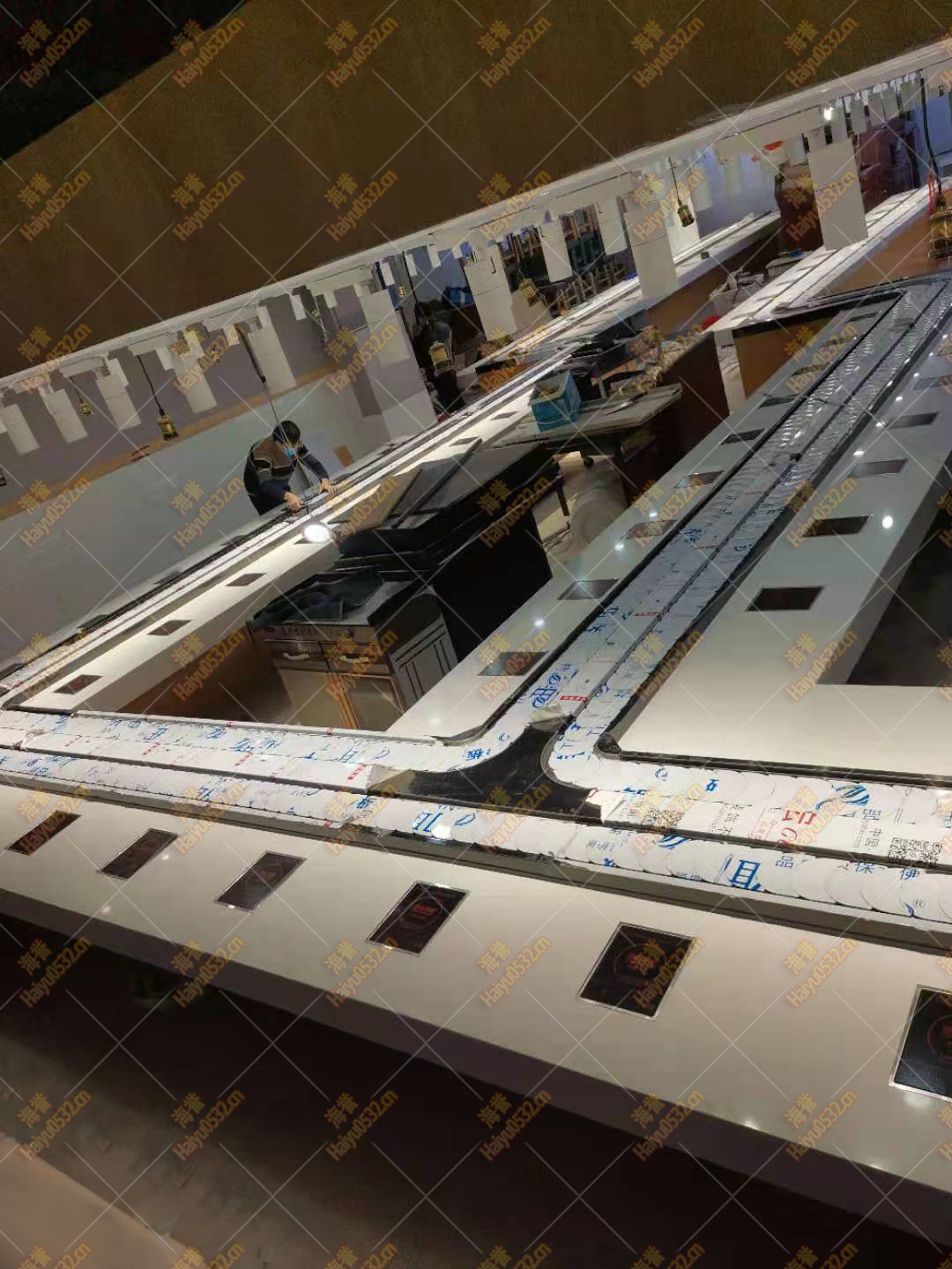 旋轉(zhuǎn)小火鍋機(jī)器多少錢一臺 旋轉(zhuǎn)小火鍋設(shè)備價(jià)格