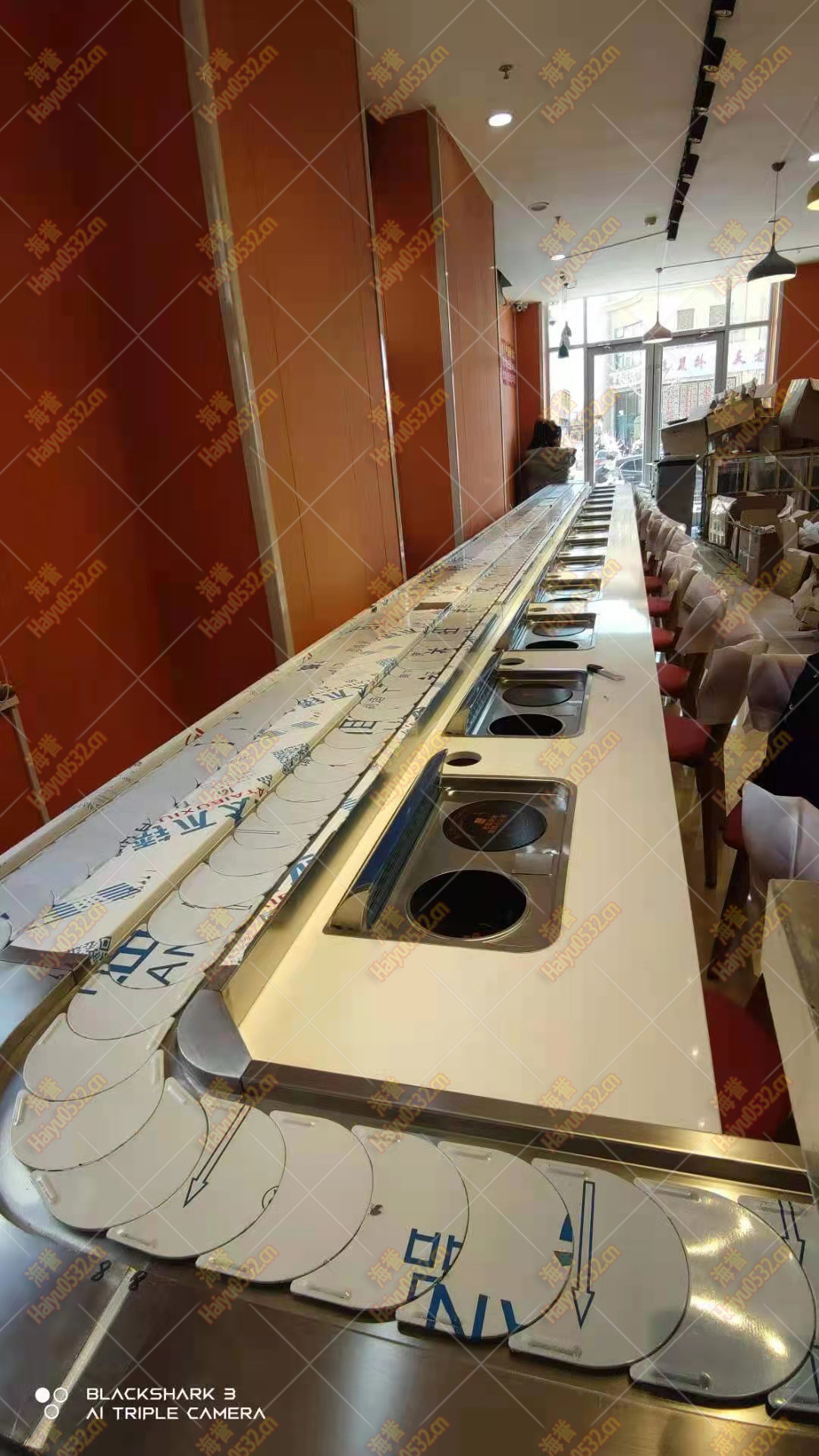 無(wú)煙涮烤旋轉(zhuǎn)小火鍋設(shè)備