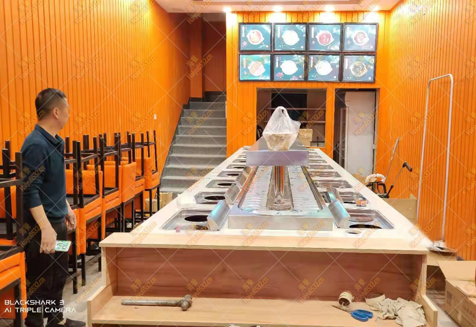 天津直線無(wú)煙涮烤旋轉(zhuǎn)小火鍋設(shè)備