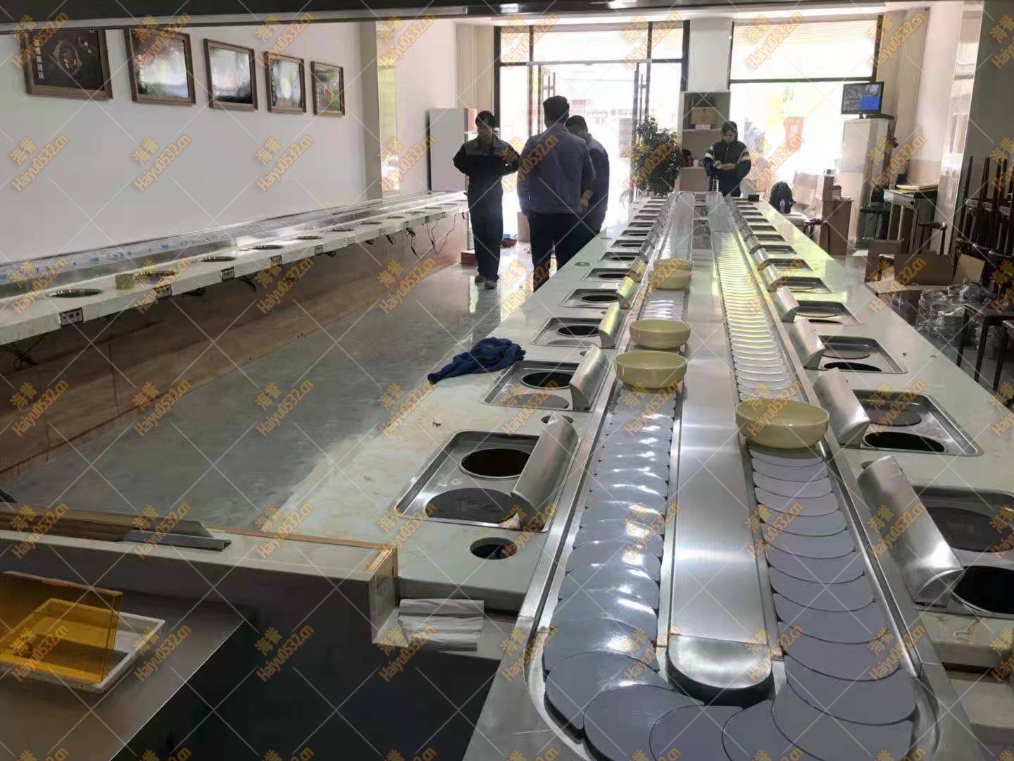 萊州無煙涮烤旋轉(zhuǎn)小火鍋設(shè)備完工