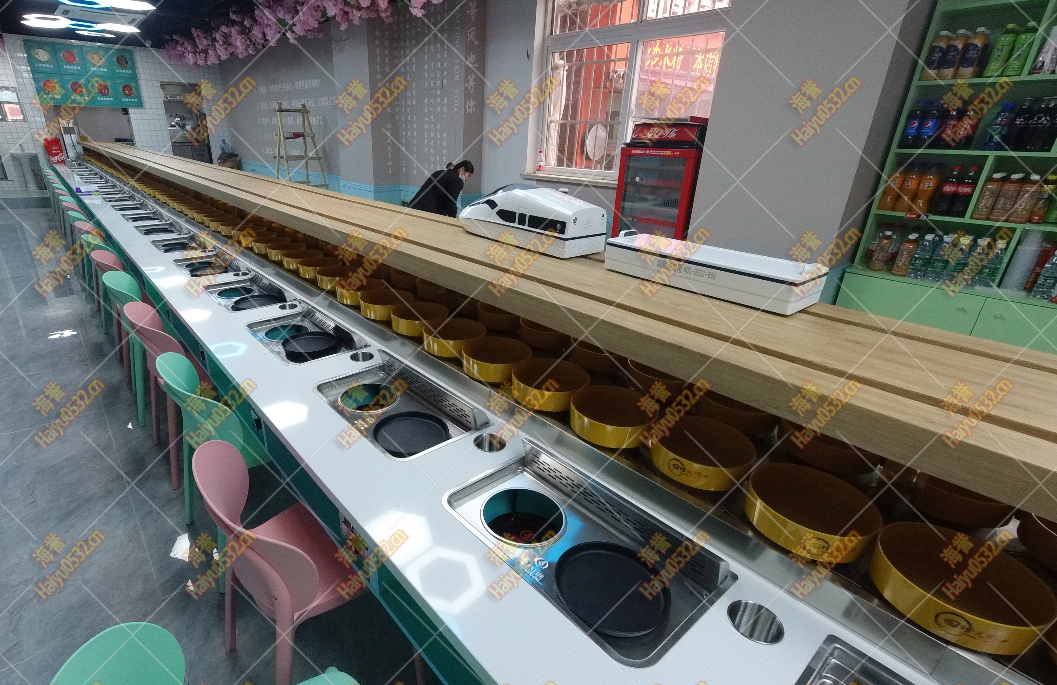 旋轉(zhuǎn)小火鍋設備