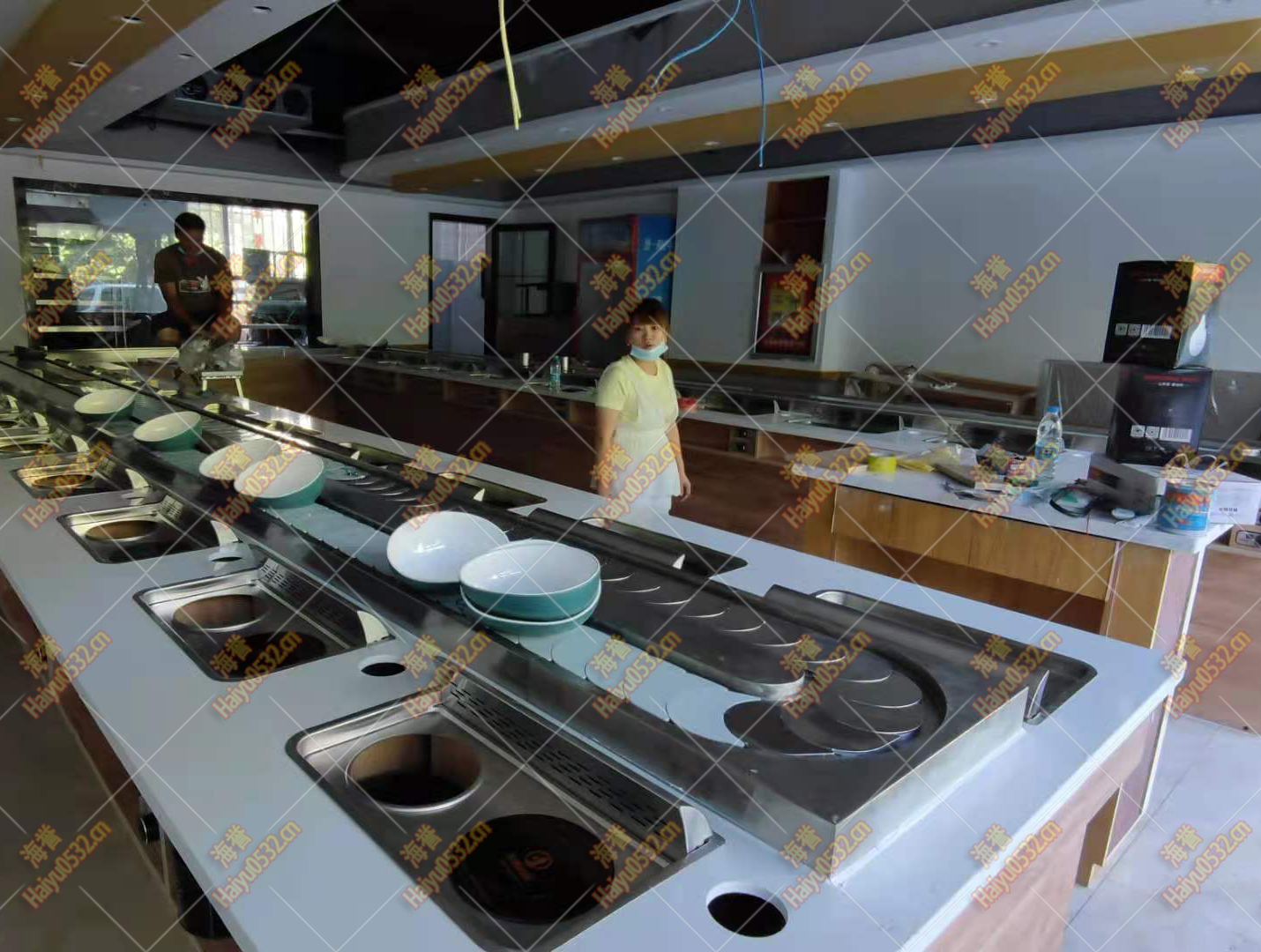 無煙涮烤旋轉(zhuǎn)小火鍋設備