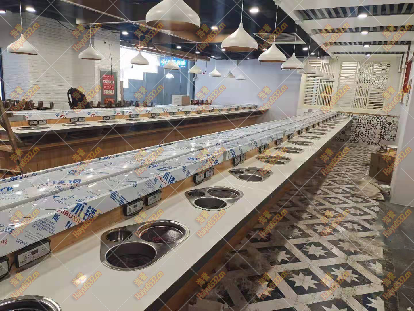 涮烤一體回轉(zhuǎn)火鍋設(shè)備