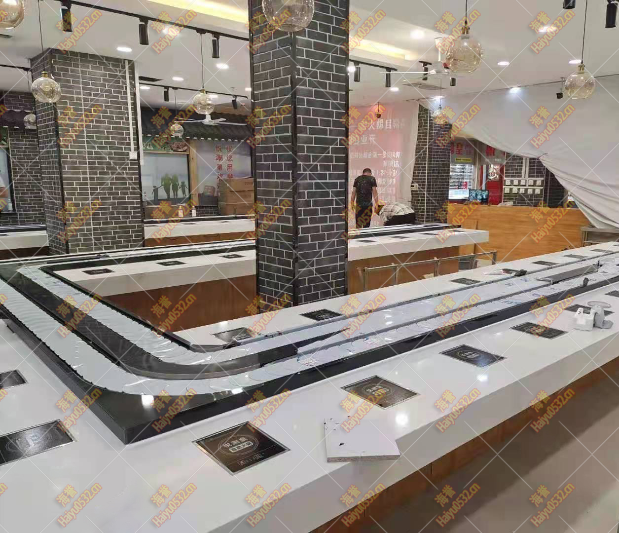 河南E型旋轉(zhuǎn)小火鍋設(shè)備完工