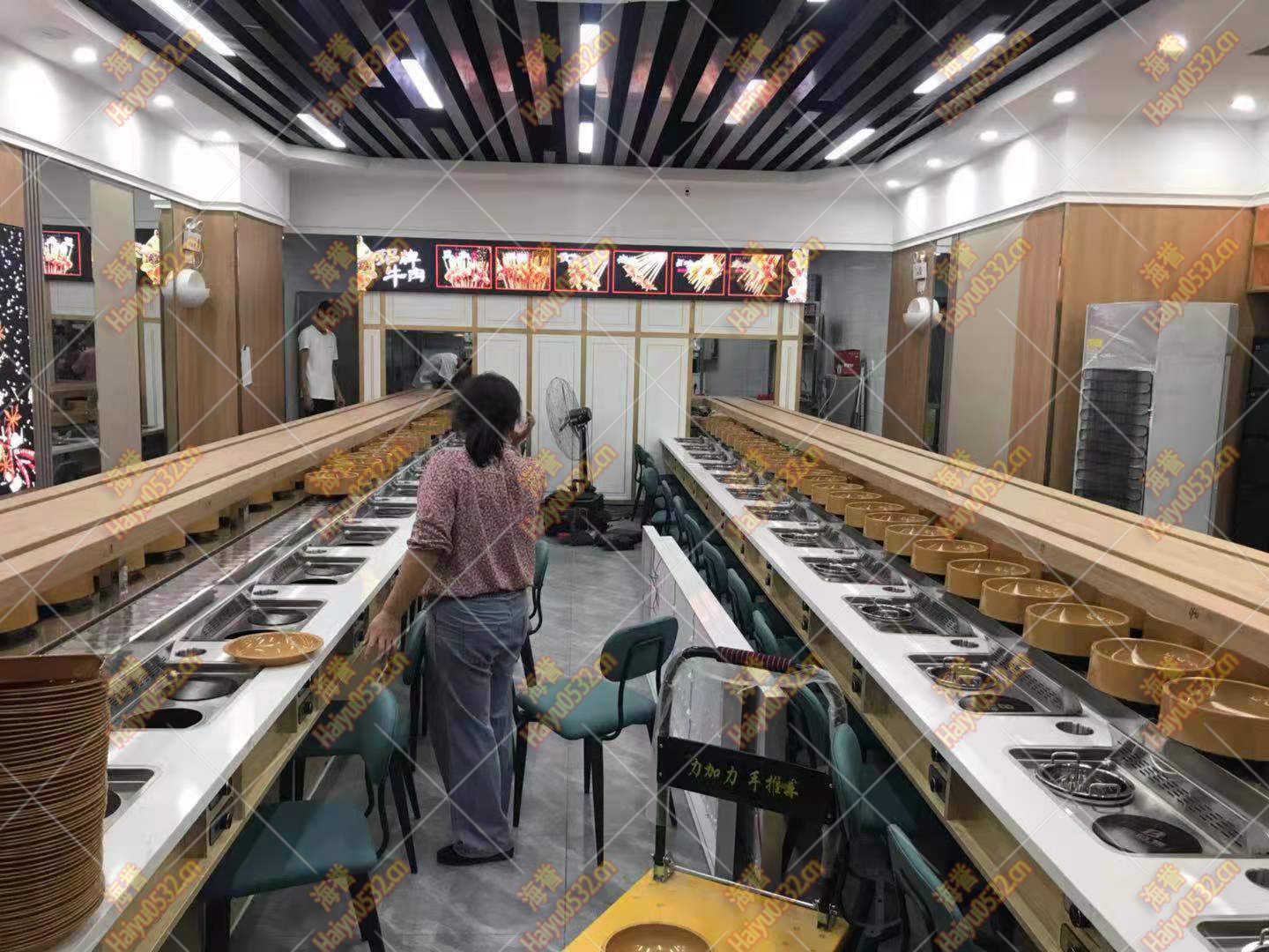 智能送餐設(shè)備