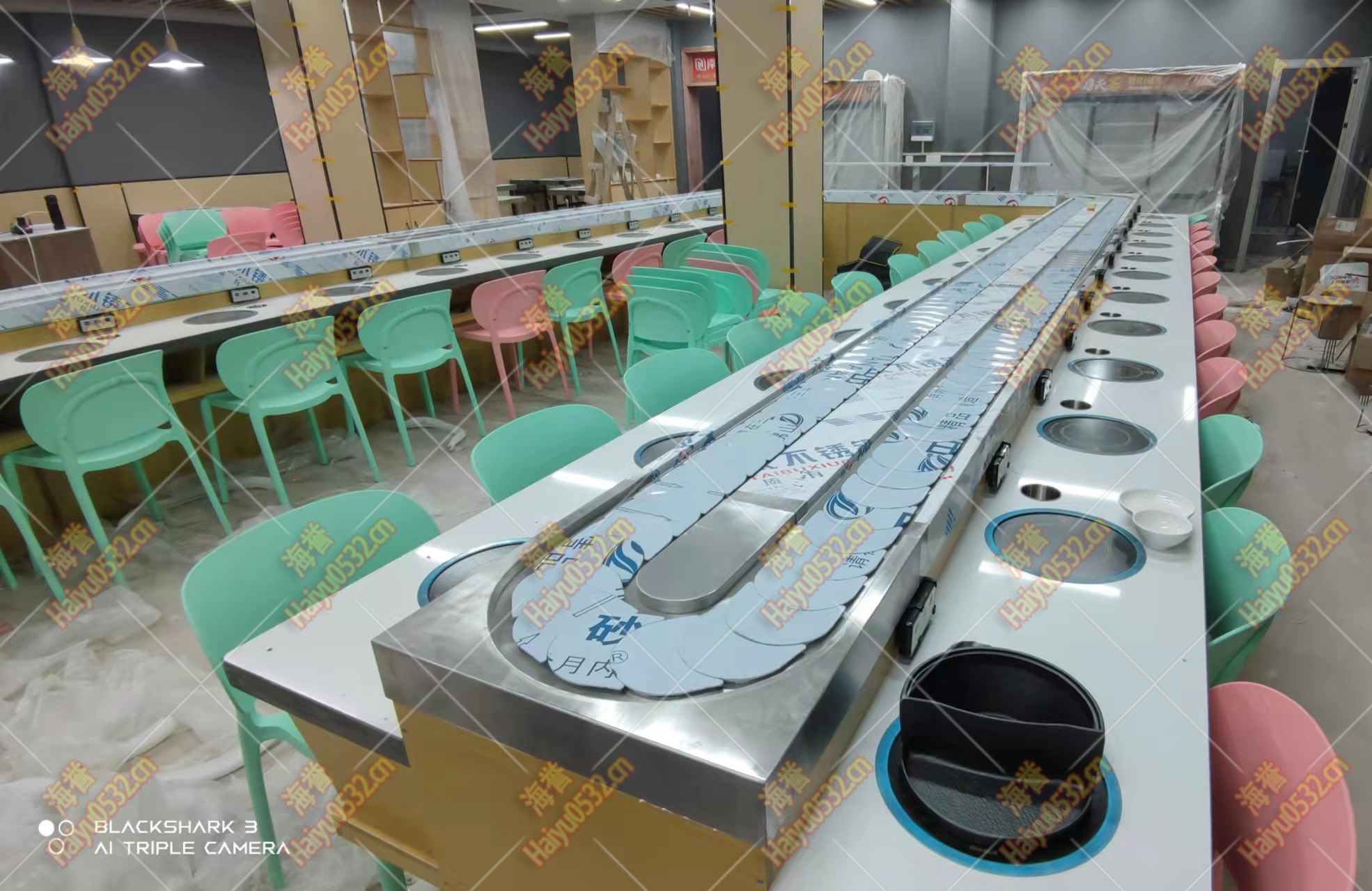 無(wú)煙涮烤旋轉(zhuǎn)火鍋設(shè)備