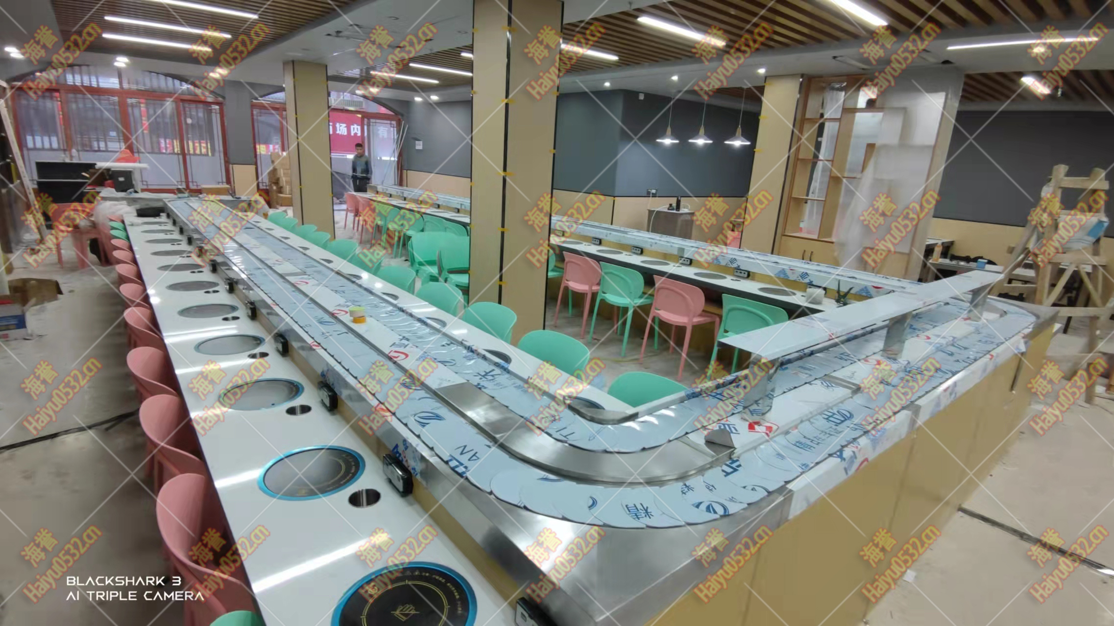 無(wú)煙涮烤旋轉(zhuǎn)火鍋設(shè)備