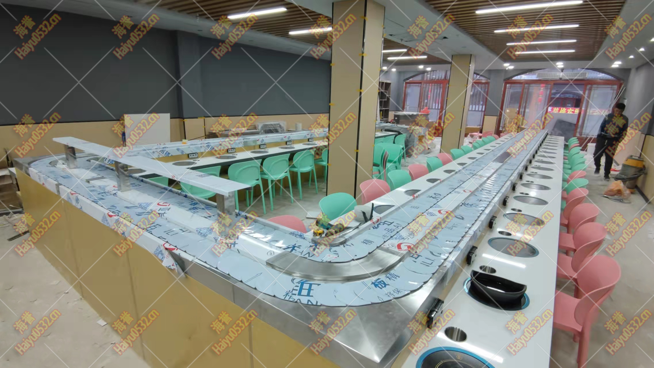 無(wú)煙涮烤旋轉(zhuǎn)火鍋設(shè)備