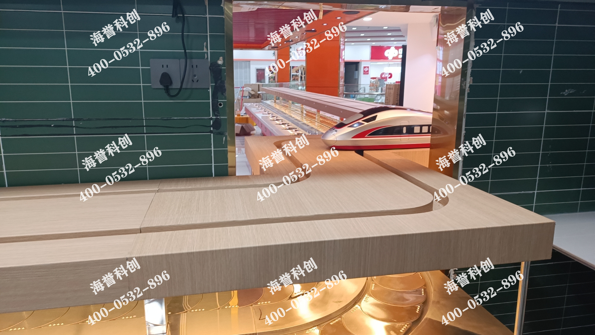 海譽科創(chuàng)浙江杭州單涮無煙小火鍋搭載智能送餐小火車安裝完成