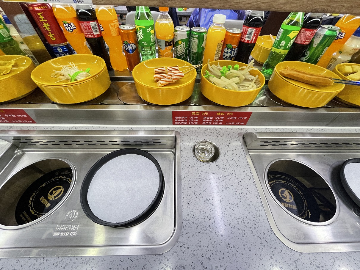 怎么確定旋轉(zhuǎn)小火鍋的經(jīng)營模式？