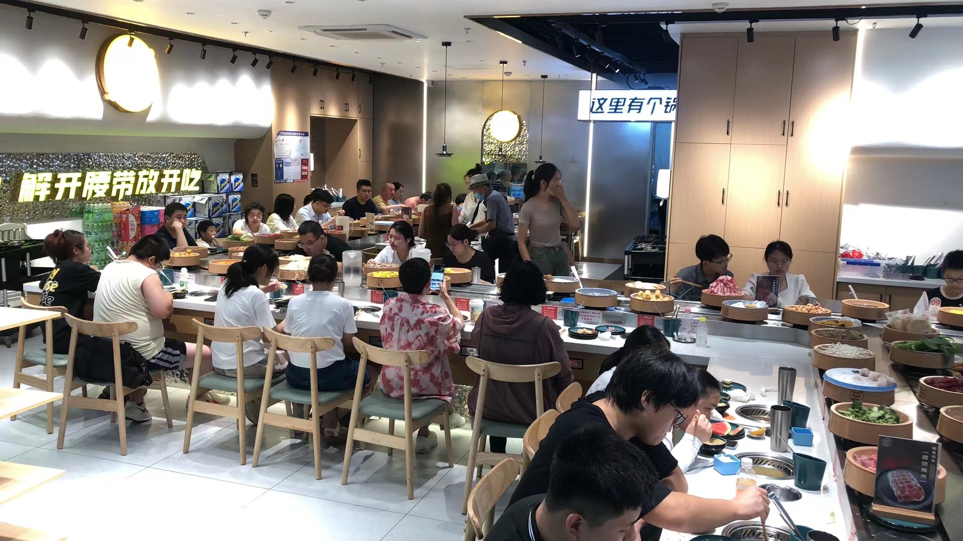 旋轉小火鍋行業(yè)現(xiàn)狀如何？其實要注意的就這些