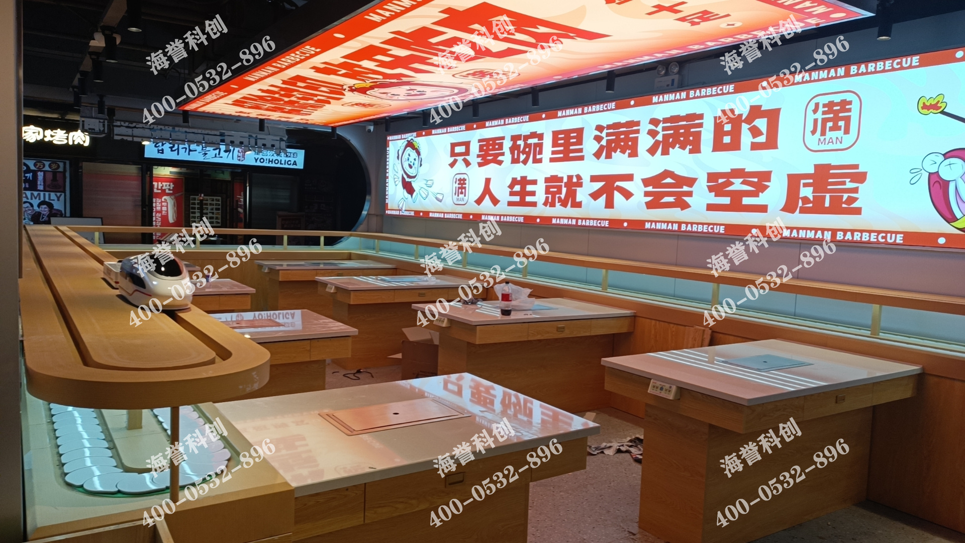 海譽(yù)科創(chuàng)湖北武漢自助烤肉餐廳搭載智能送餐小火車安裝完成