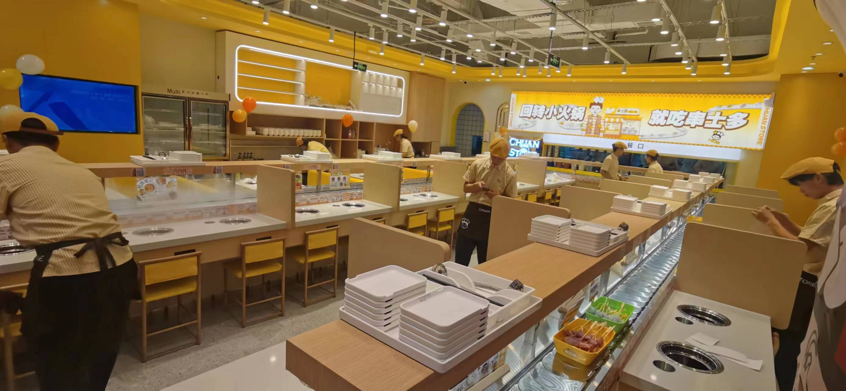 旋轉(zhuǎn)小火鍋店如何進(jìn)一步節(jié)省人工成本？